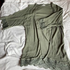 Maurice’s size XS olive green kimono